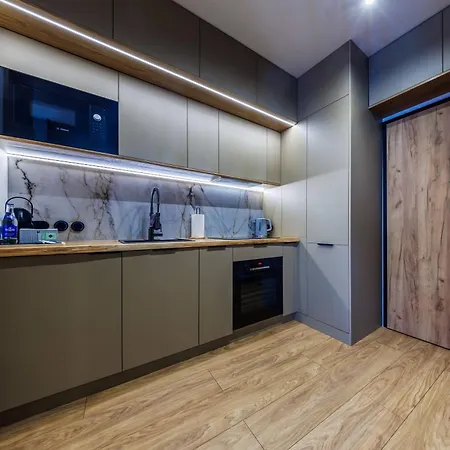 Hyaton Residence- Centre, Parking Apartment Rzeszow