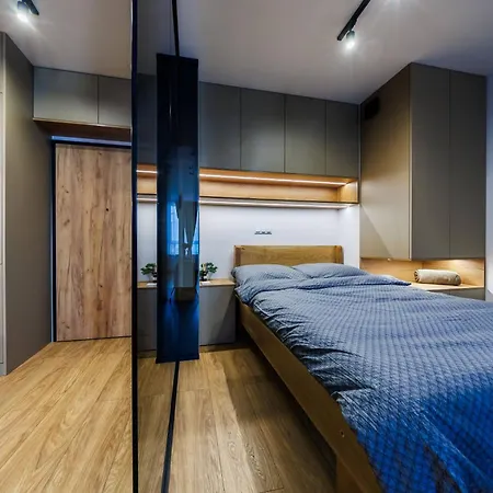 Hyaton Residence- Centre, Free Parking By Staynest *