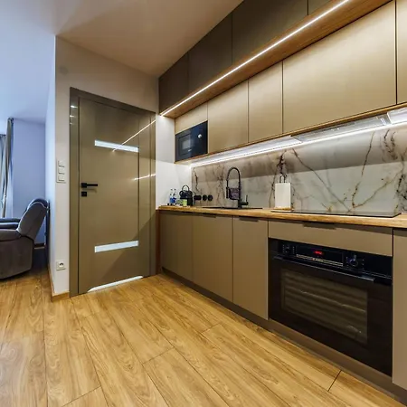 Hyaton Residence- Centre, Parking Rzeszow
